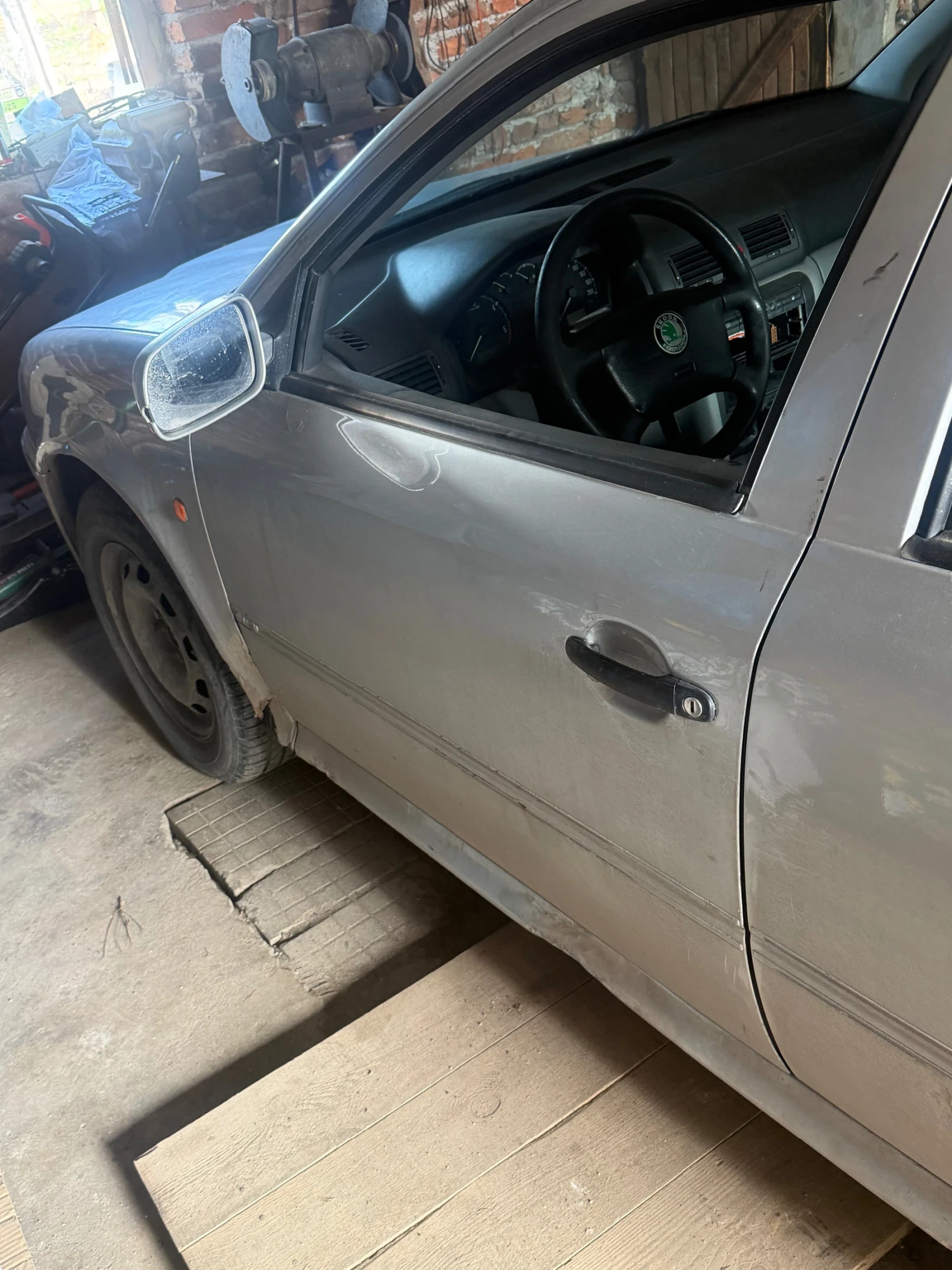 Skoda Octavia 1.9, снимка 4 - Автомобили и джипове - 54386739