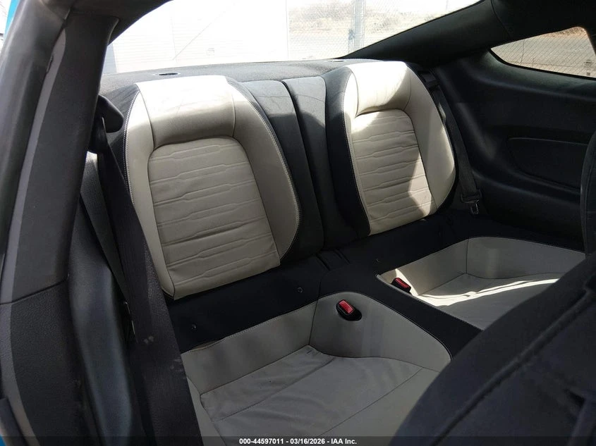 Ford Mustang 2.3l Ecoboost, снимка 8 - Автомобили и джипове - 54573892