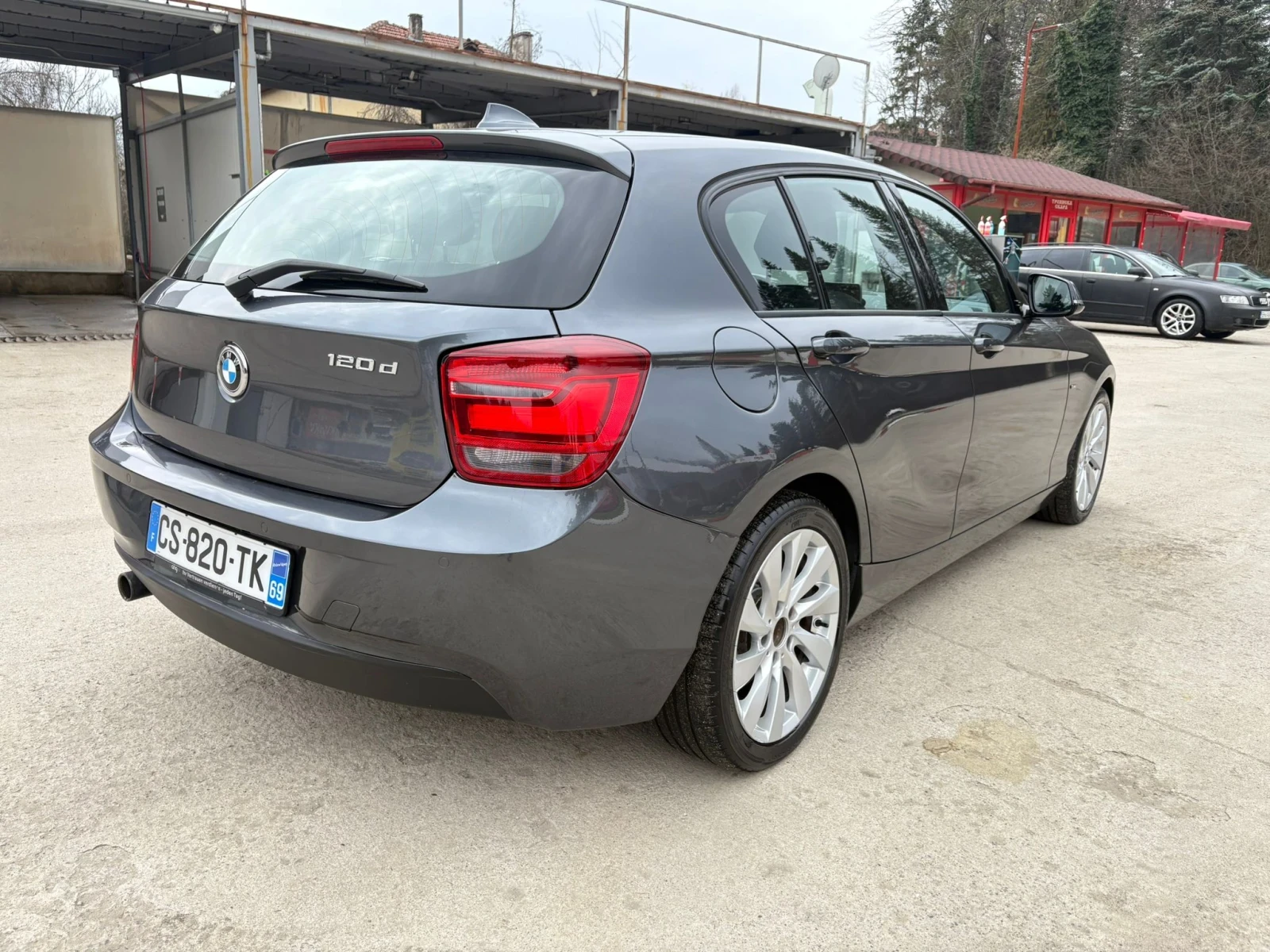 BMW 120 2.0d 184 Нов внос, снимка 5 - Автомобили и джипове - 54653348