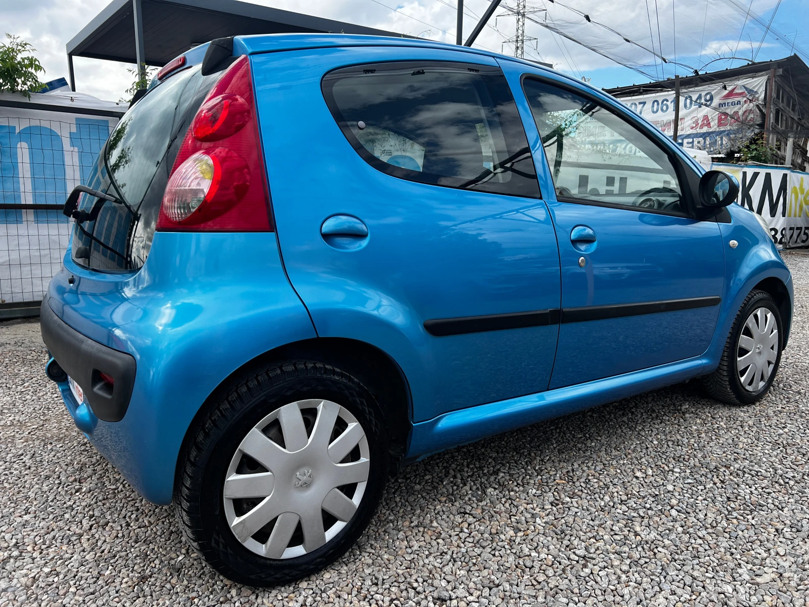 Peugeot 107 1.0i AUT/NAVI/РЕАЛЕН ПРОБЕГ, снимка 4 - Автомобили и джипове - 54713255