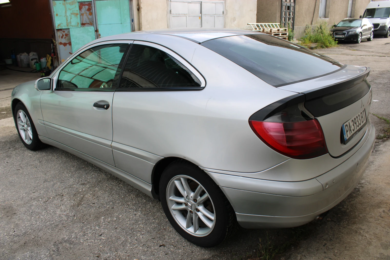 Mercedes-Benz C 180 Газов Инжекцион, снимка 4 - Автомобили и джипове - 54786342