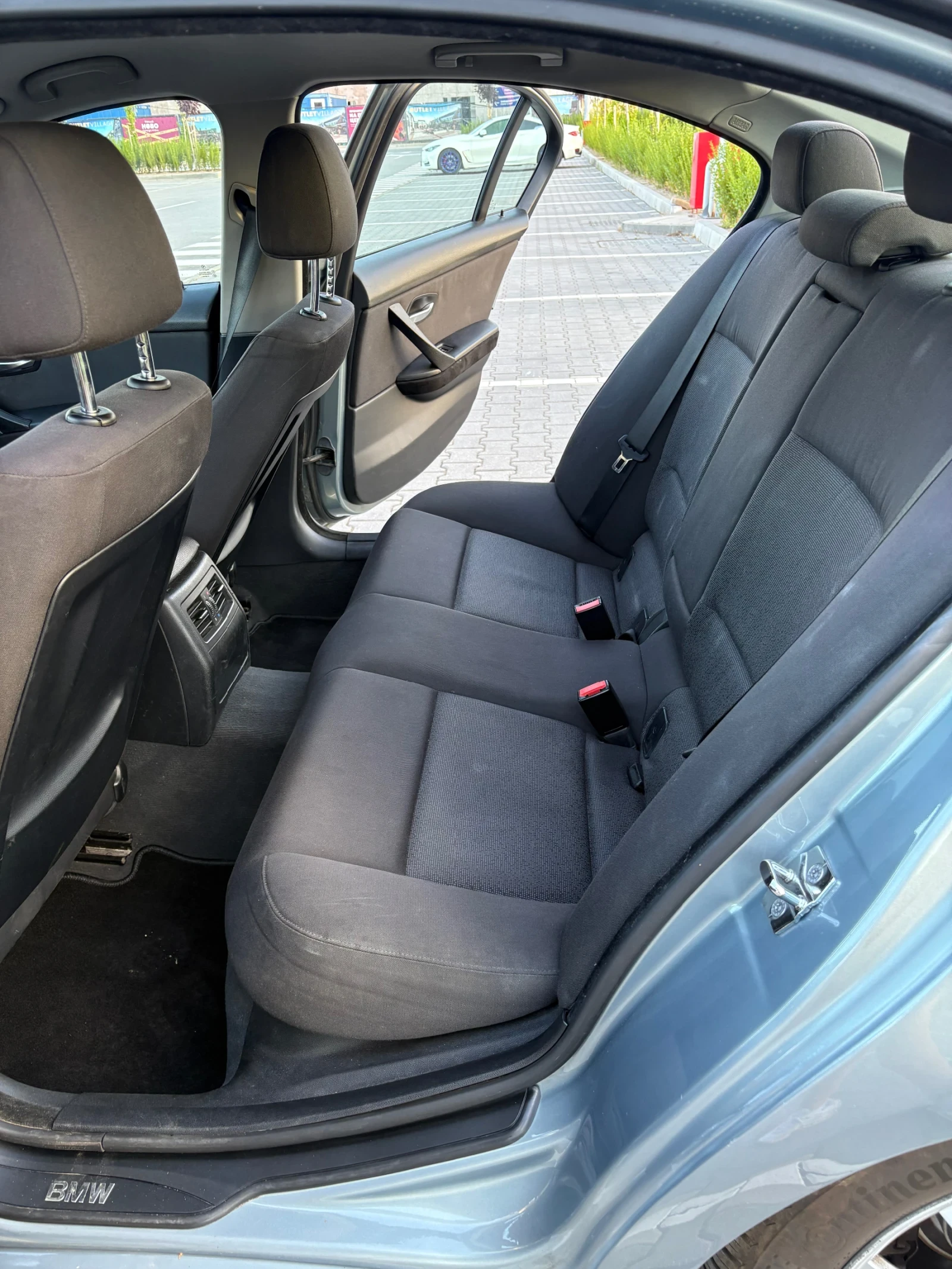 BMW 320, снимка 8 - Автомобили и джипове - 55361080