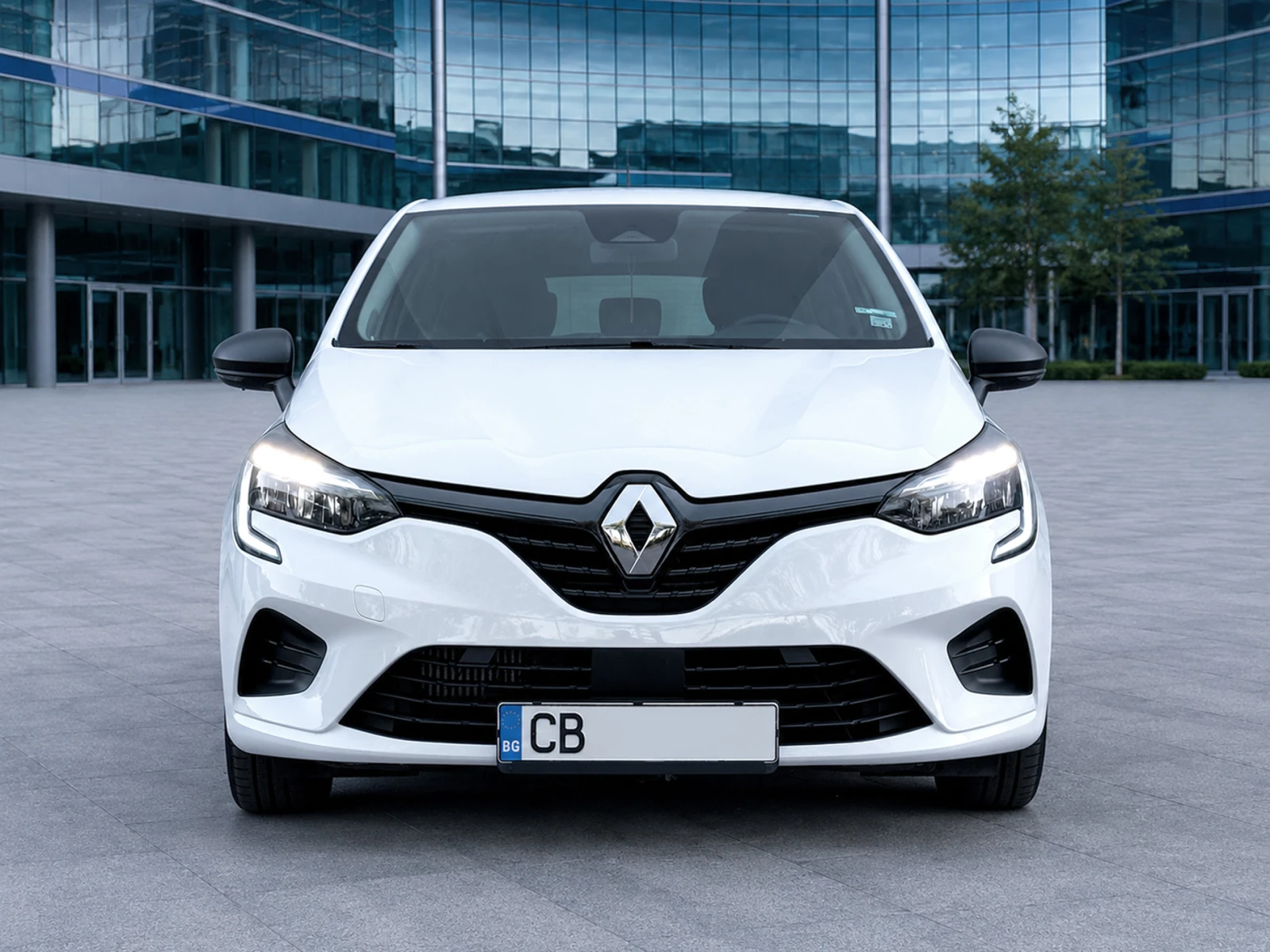 Renault Clio 1.0 TCE / заводско LPG, снимка 2 - Автомобили и джипове - 56107793