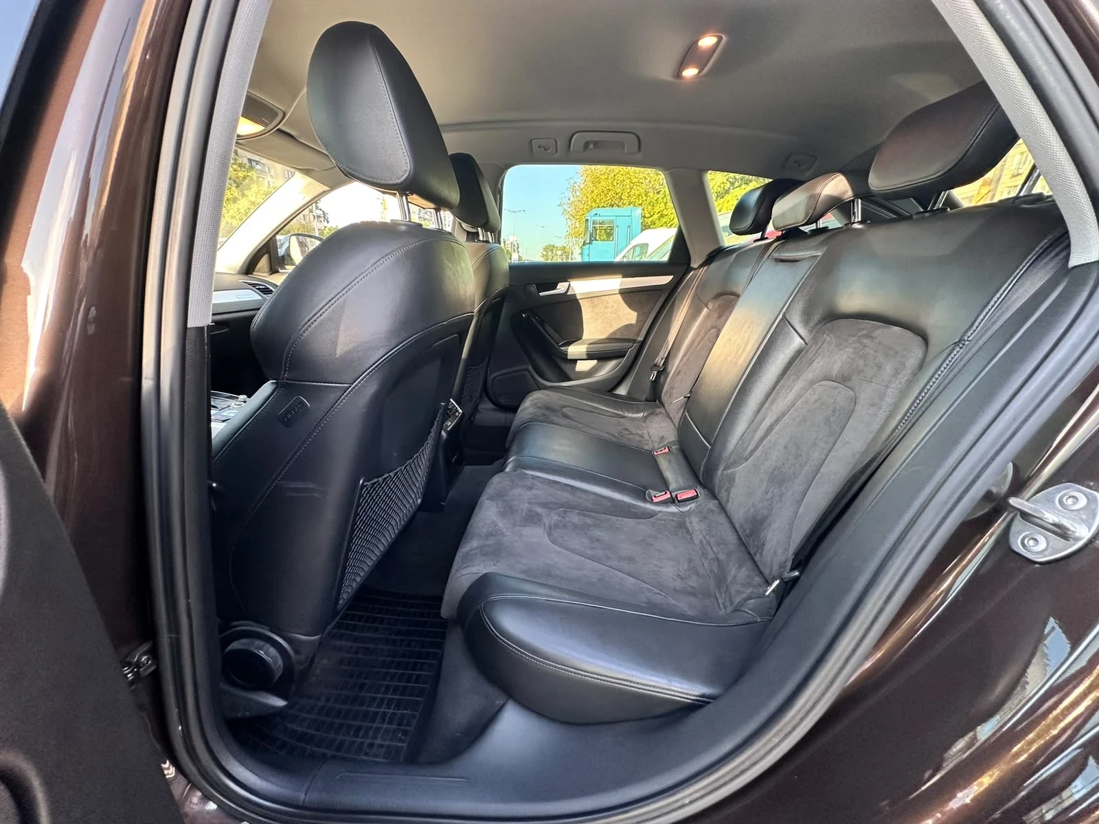 Audi A4 Allroad 3.0tdi/245hp/Швейцария , снимка 17 - Автомобили и джипове - 56317348