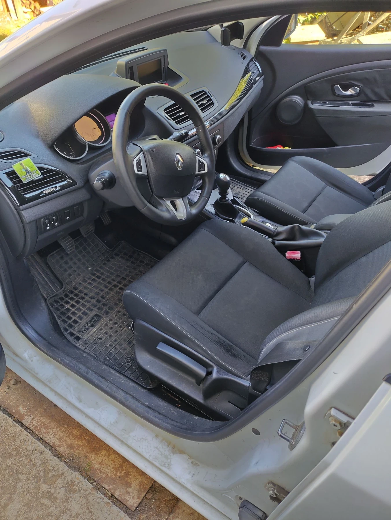 Renault Megane | Mobile.bg � ����������� 4