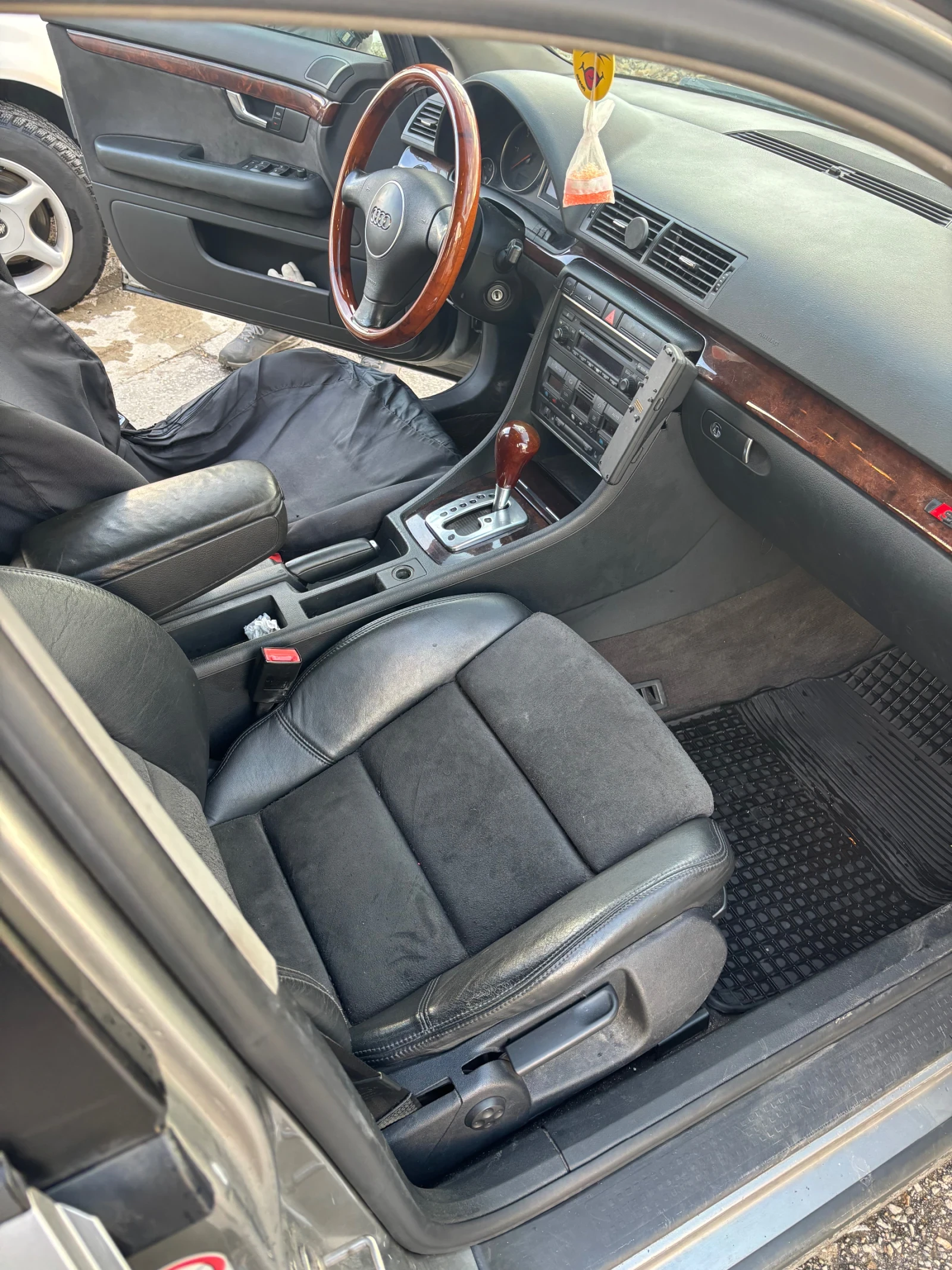 Audi A4, снимка 6 - Автомобили и джипове - 56358731
