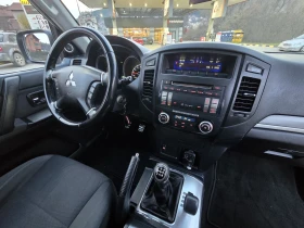 Mitsubishi Pajero Топ състояние внос Италия без нито точка ръжда, снимка 15