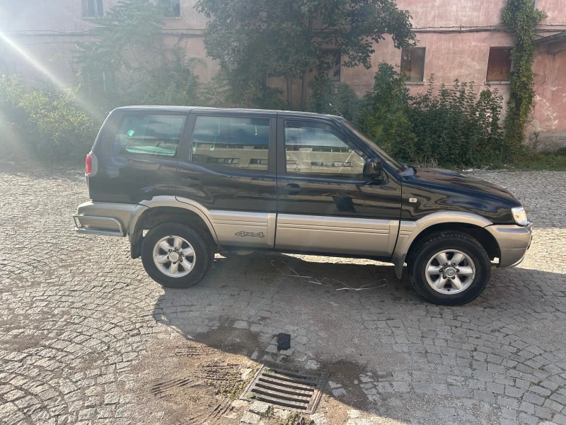 Nissan Terrano, снимка 3 - Автомобили и джипове - 48183496