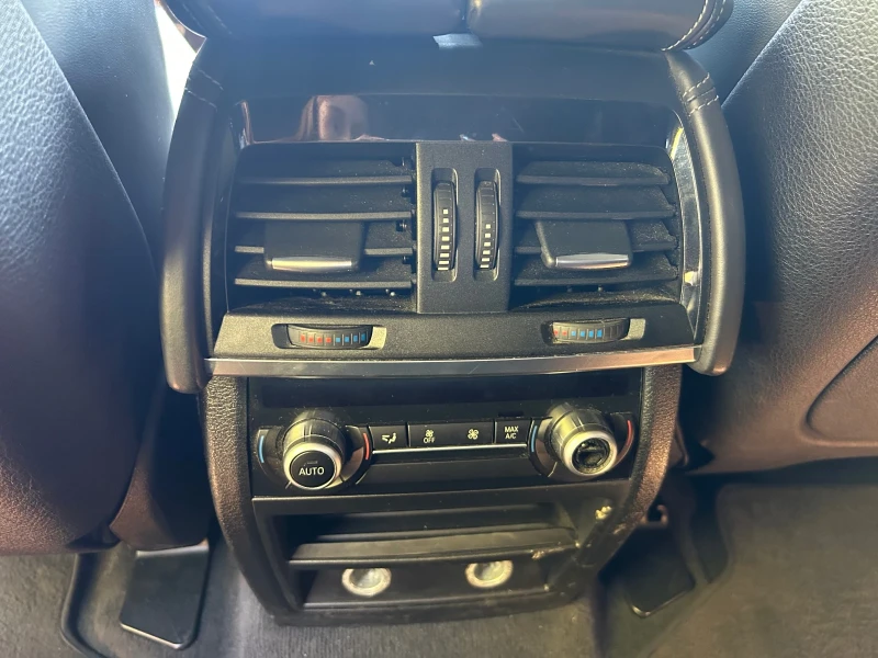 BMW X6 M* 575кс* КЕРАМИКА* КАРБОН* SOFT-CLOSE* , снимка 17 - Автомобили и джипове - 51446502