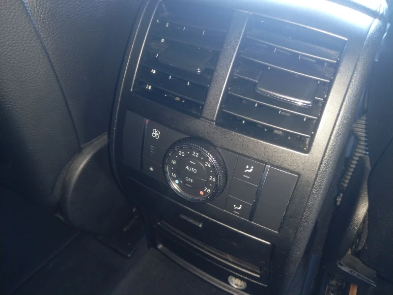 Mercedes-Benz ML 320 CDI Chrome. Пружини.LED. Обдухване, снимка 7 - Автомобили и джипове - 52054338