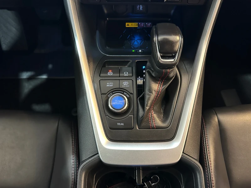 Toyota Rav4 Plug-In* Style, снимка 13 - Автомобили и джипове - 52309718