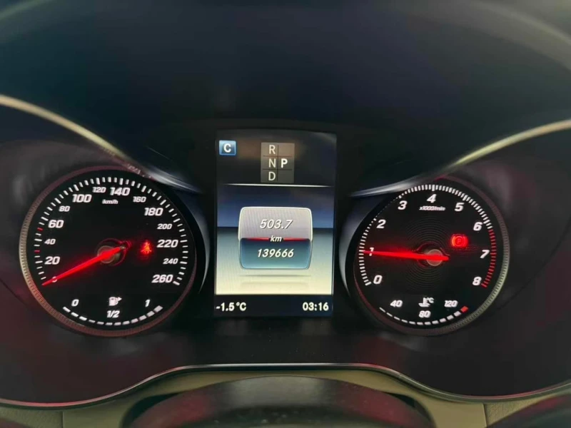 Mercedes-Benz GLC 300 * CARFAX * БЕЗ ПЪРВОНАЧАЛНА ВНОСКА, снимка 8 - Автомобили и джипове - 52727771