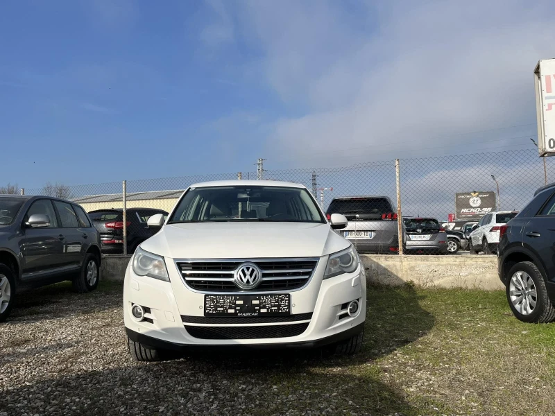 VW Tiguan 2.0 TDI, снимка 2 - Автомобили и джипове - 52868139