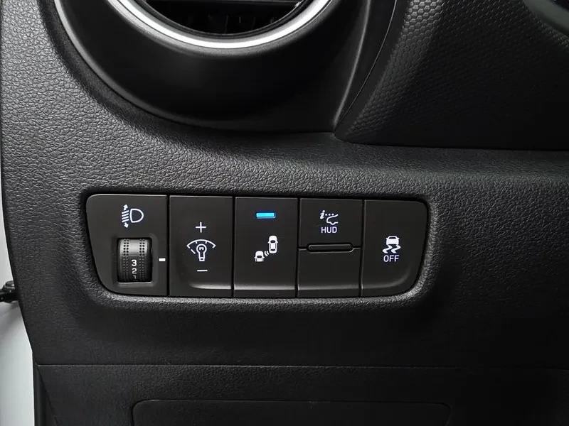 Hyundai Kona 1.6 Turbo 2Wd Modern Tech, снимка 17 - Автомобили и джипове - 55278112