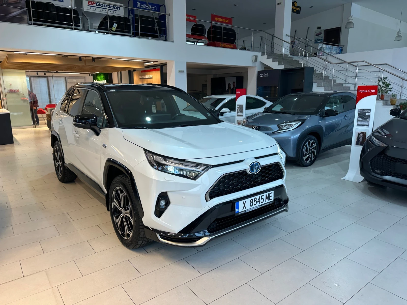 Toyota Rav4 Plug-In* Style - изображение 6