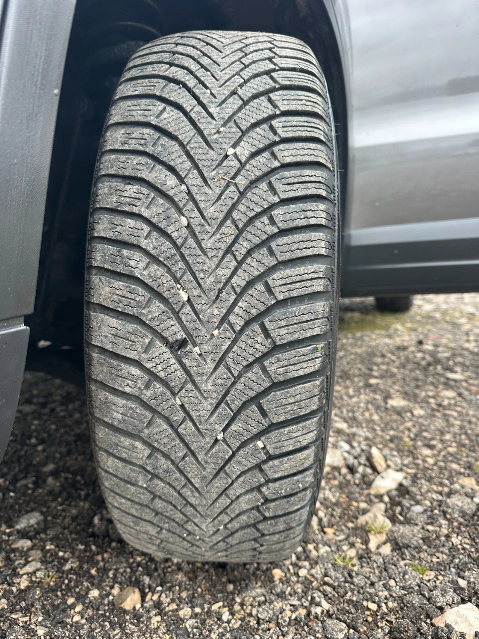 VW Tiguan 2.0TDI 140kc 4X4 AUTOMAT, снимка 15 - Автомобили и джипове - 53945927