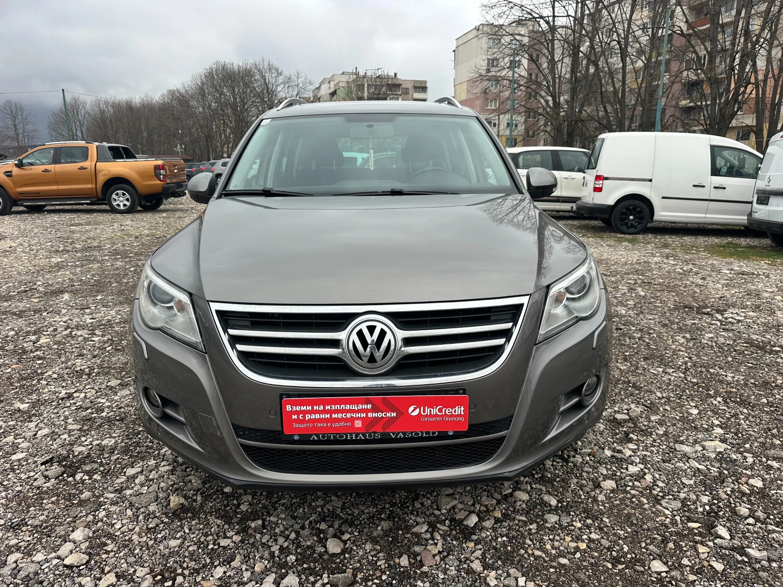 VW Tiguan 2.0TDI 140kc 4X4 AUTOMAT, снимка 8 - Автомобили и джипове - 53945927