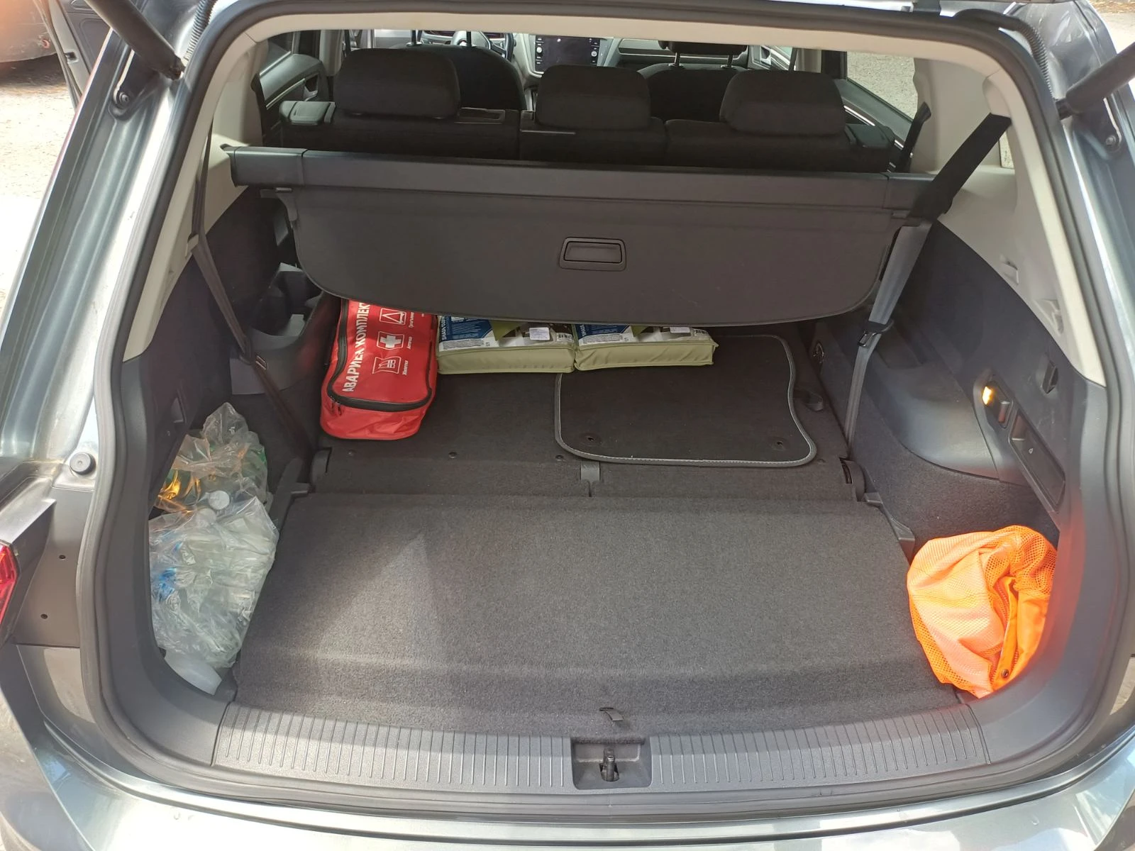 VW Tiguan Allspace R-line, снимка 9 - Автомобили и джипове - 55940043