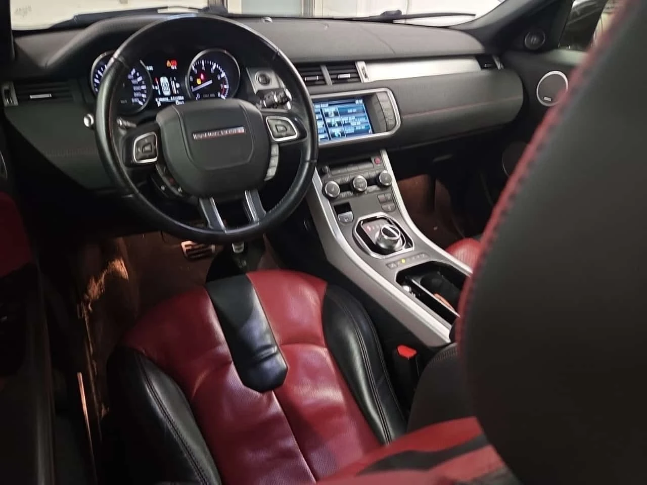 Land Rover Range Rover Evoque DYNAMIC| MERIDIAN| PANO| ПОДГРЕВИ| , снимка 10 - Автомобили и джипове - 56164893