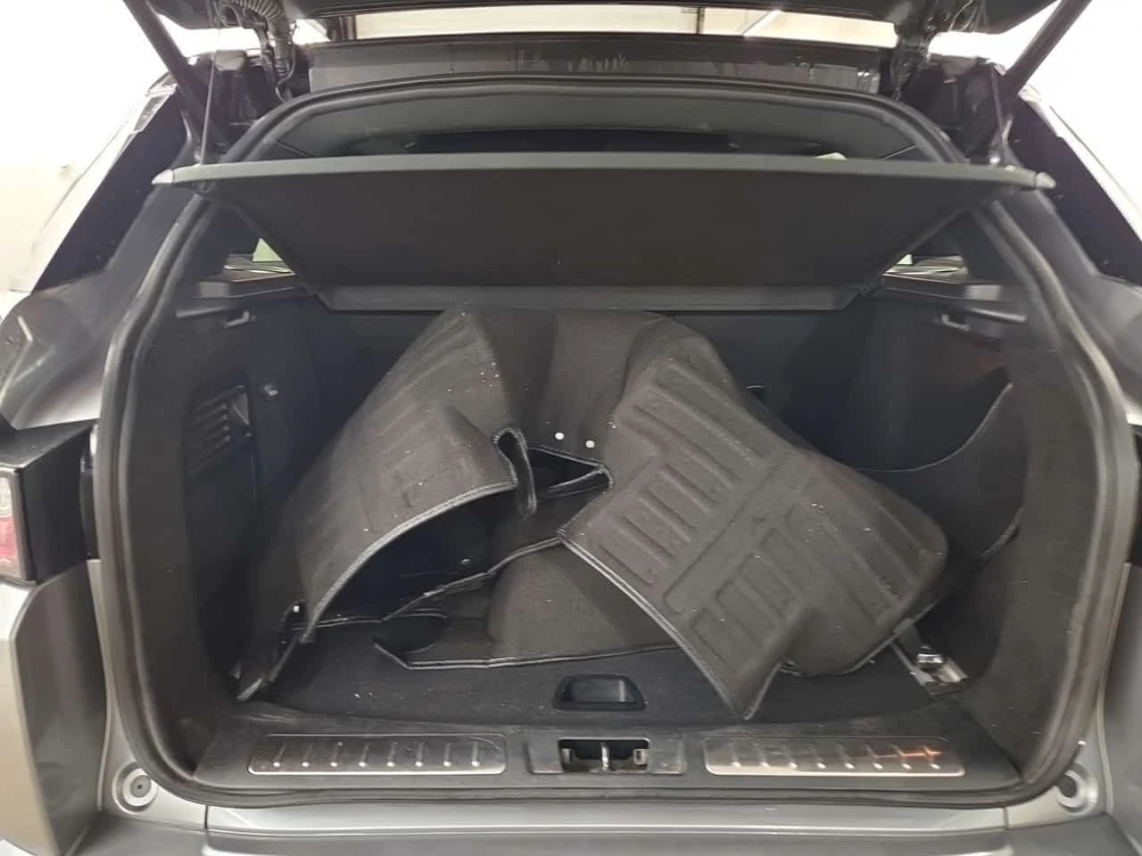 Land Rover Range Rover Evoque DYNAMIC| MERIDIAN| PANO| ПОДГРЕВИ| , снимка 14 - Автомобили и джипове - 56164893