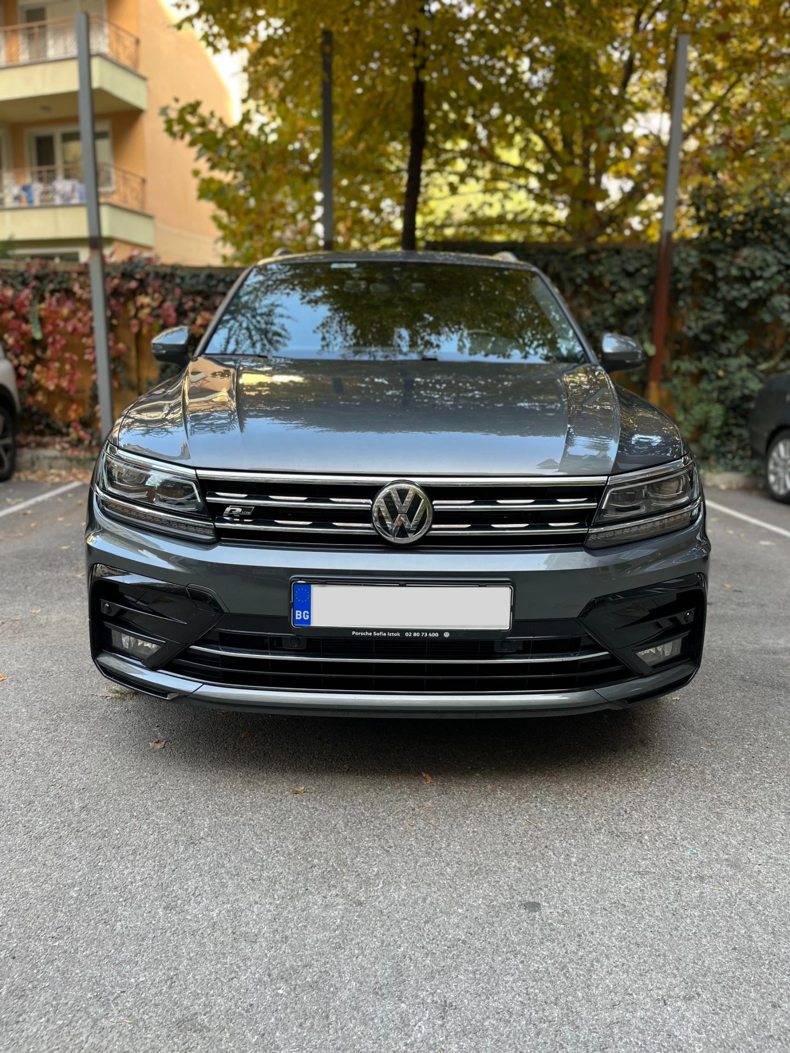 VW Tiguan 2.0 TSI R-LINE 4 motion, снимка 4 - Автомобили и джипове - 56287612