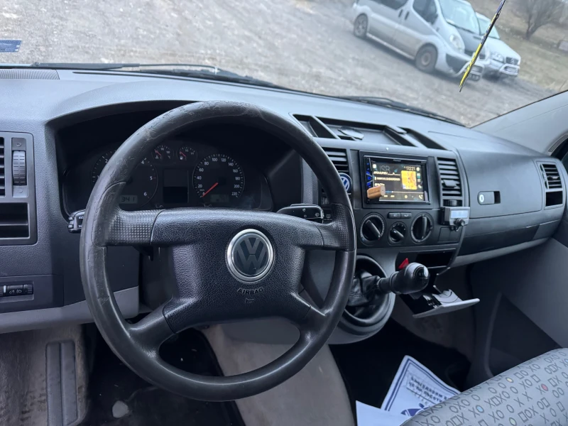 VW T5 2.5 TDI 174ks, снимка 10 - Бусове и автобуси - 49031932