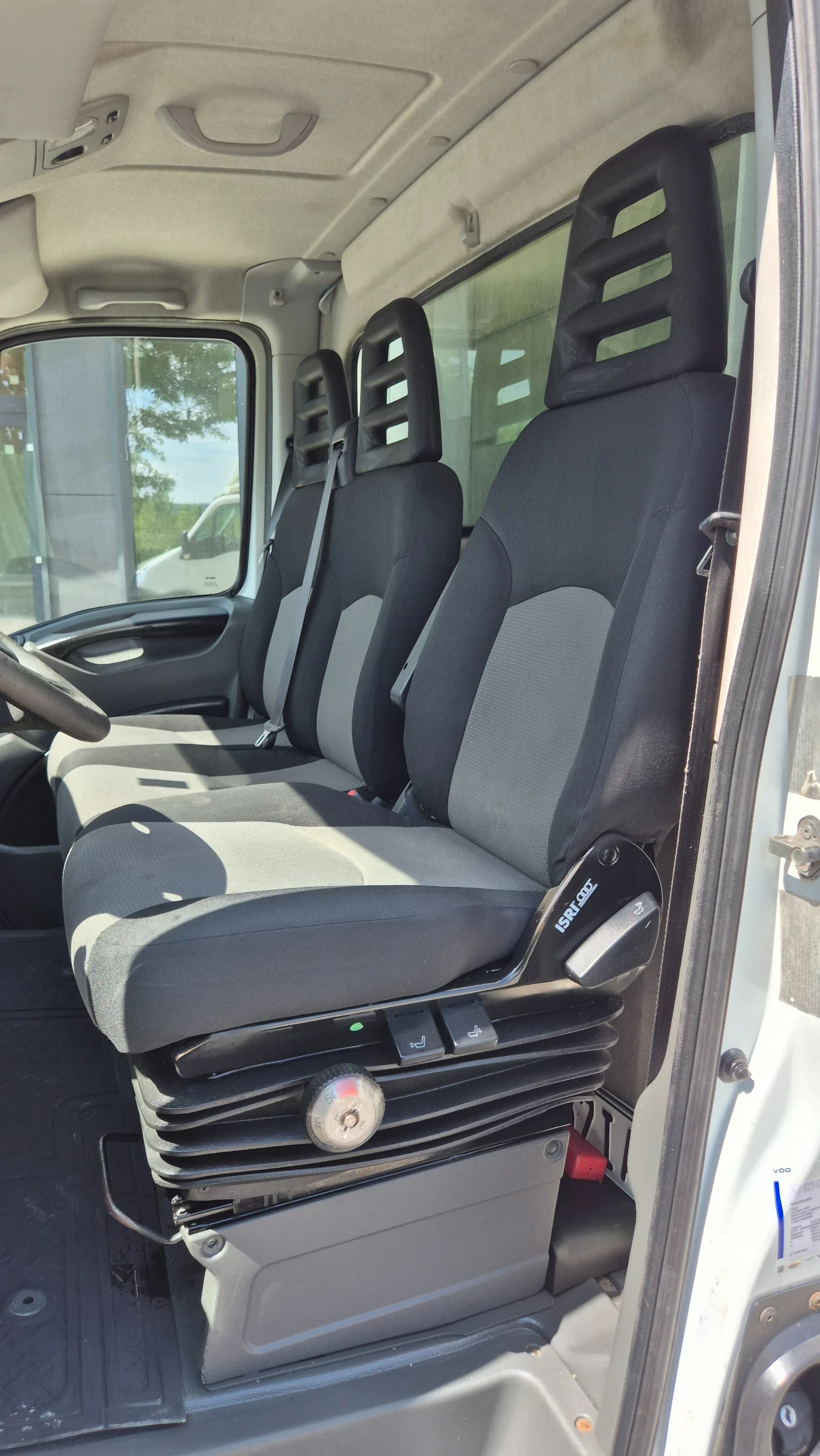 Iveco Daily 45c17* 3.5тона* 5.30метра.ЩОРА* КЛИМА* , снимка 10 - Бусове и автобуси - 54635050