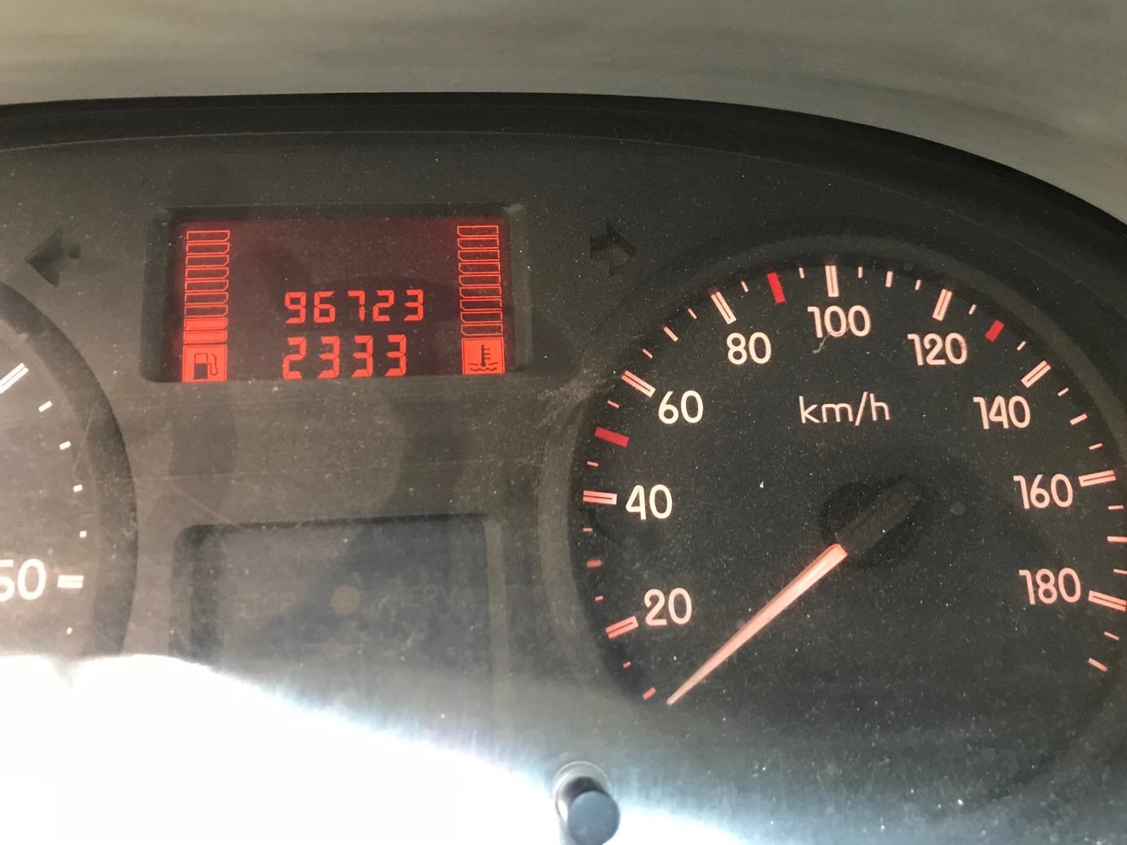 Renault Master 2.5 dci100, снимка 6 - Бусове и автобуси - 55381145