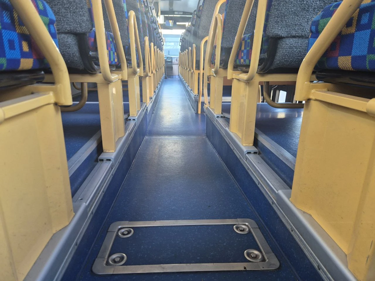 Iveco Classic Irisbus Recreo   63+ 1, ������� 12, 80 � | Mobile.bg � ����������� 9
