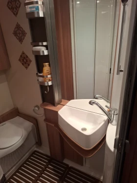 Кемпер Knaus SKY WAVE 650 MF, снимка 15