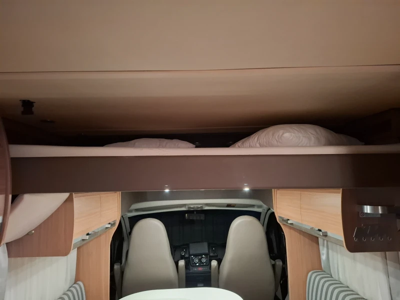 Кемпер Knaus SKY WAVE 650 MF, снимка 17 - Каравани и кемпери - 53126282