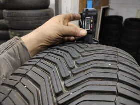 Гуми Всесезонни 235/60R18, снимка 6