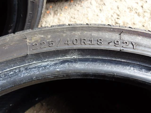 Гуми Летни 225/40R18, снимка 9 - Гуми и джанти - 17877280