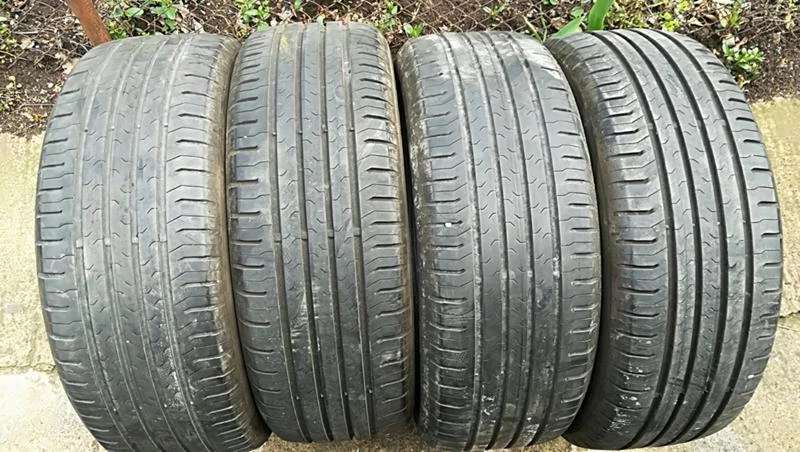 Гуми Летни 215/55R17, снимка 1 - Гуми и джанти - 25087072