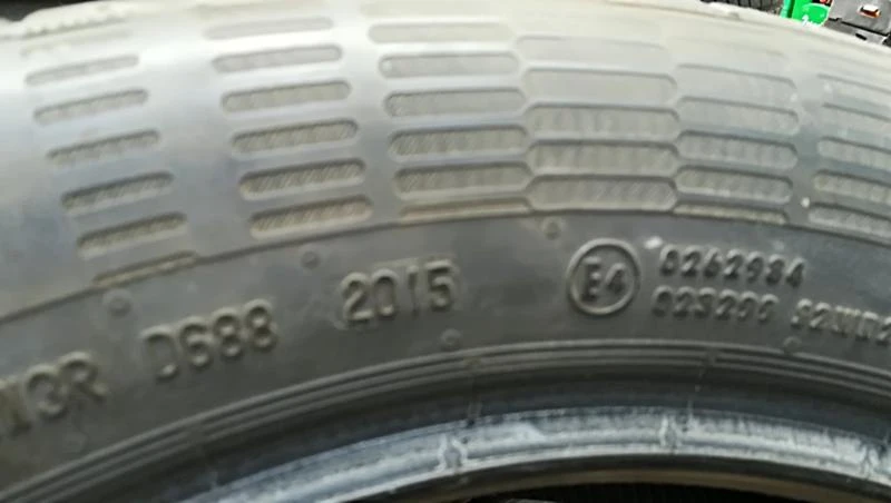 Гуми Летни 215/55R17, снимка 7 - Гуми и джанти - 25087072