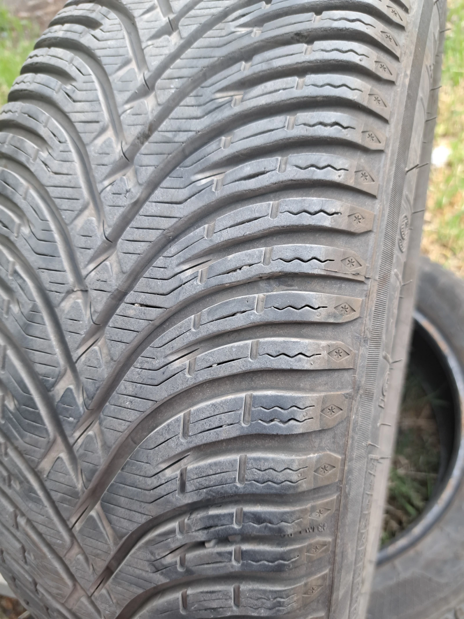 Гуми Зимни 205/55R16, снимка 10 - Гуми и джанти - 54780202