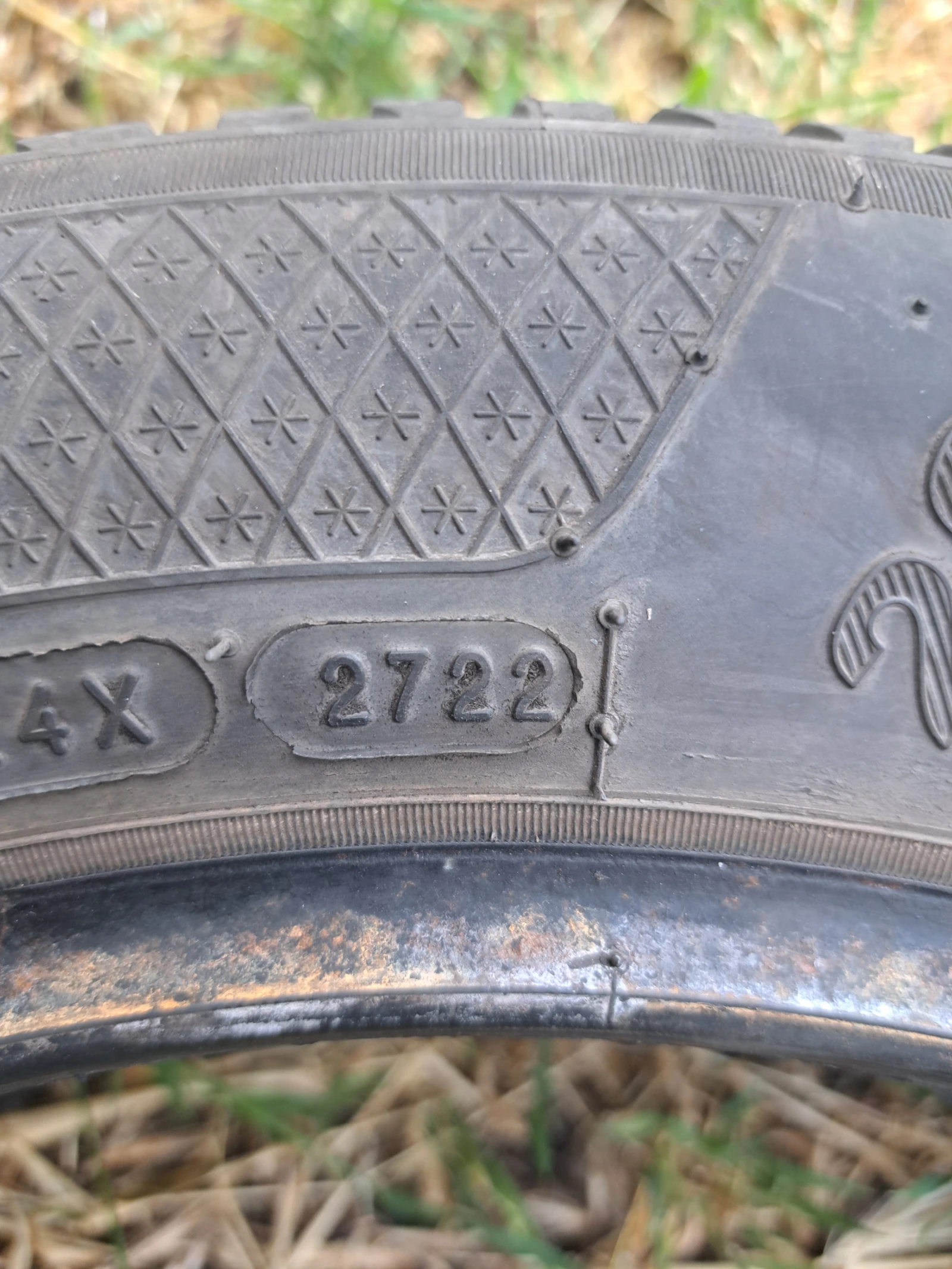 Гуми Зимни 205/55R16, снимка 6 - Гуми и джанти - 54780202