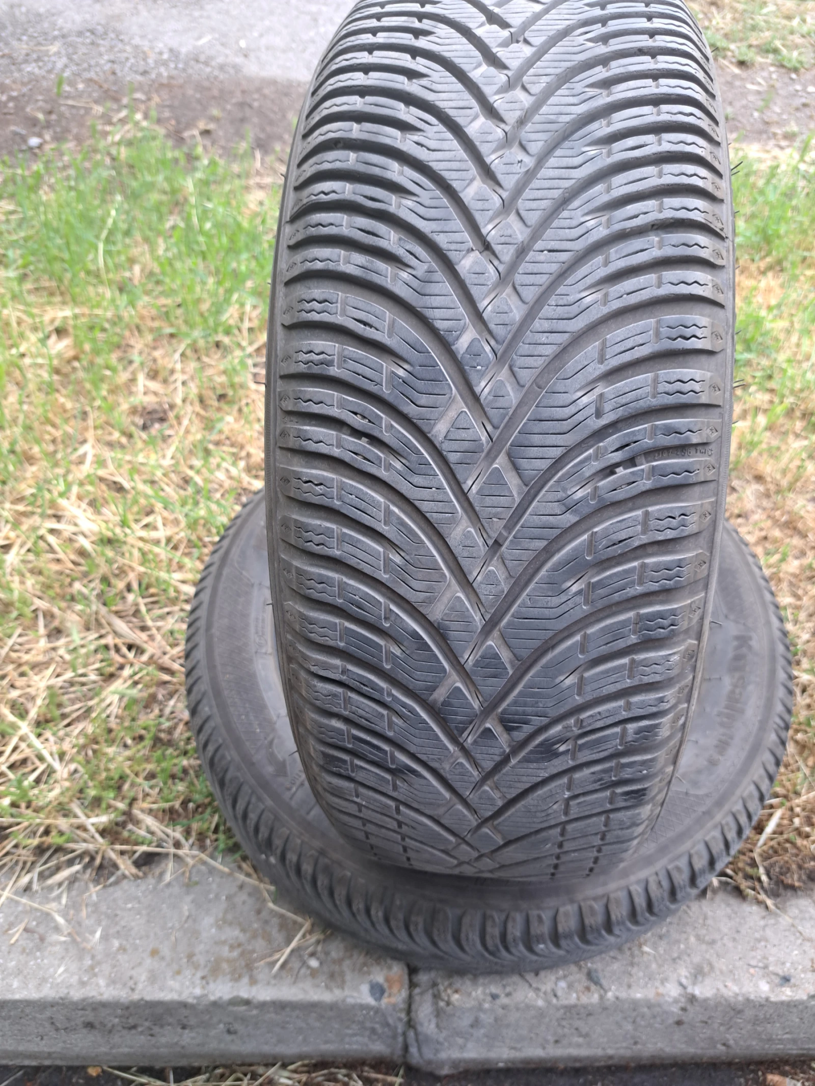 Гуми Зимни 205/55R16, снимка 8 - Гуми и джанти - 54780202