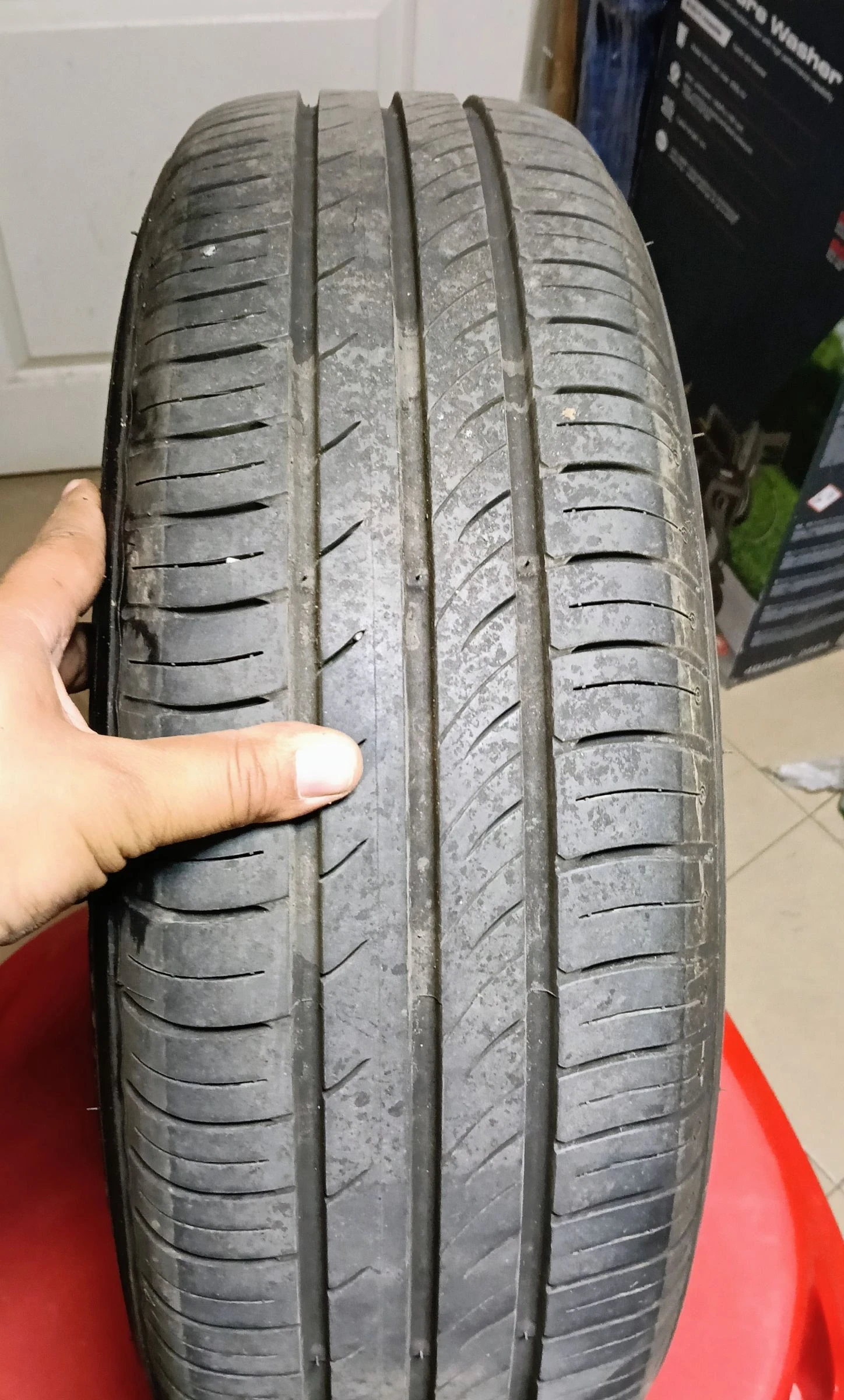 Гуми с джанти Kumho 195/65R15, снимка 2 - Гуми и джанти - 54832946