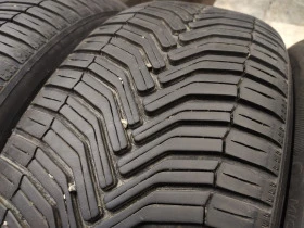 Гуми Всесезонни 235/60R18, снимка 2 - Гуми и джанти - 43528583