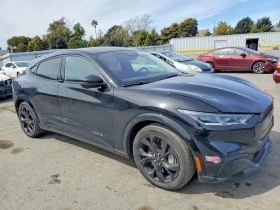 Ford Mustang Mach-E Premium AWD, снимка 1