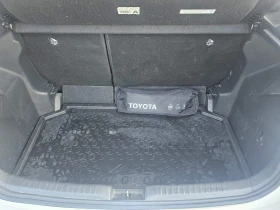 Toyota Yaris 1.5 HYBRID, снимка 13