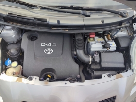 Toyota Yaris 1.4D4D-90, снимка 10 - Автомобили и джипове - 43199836