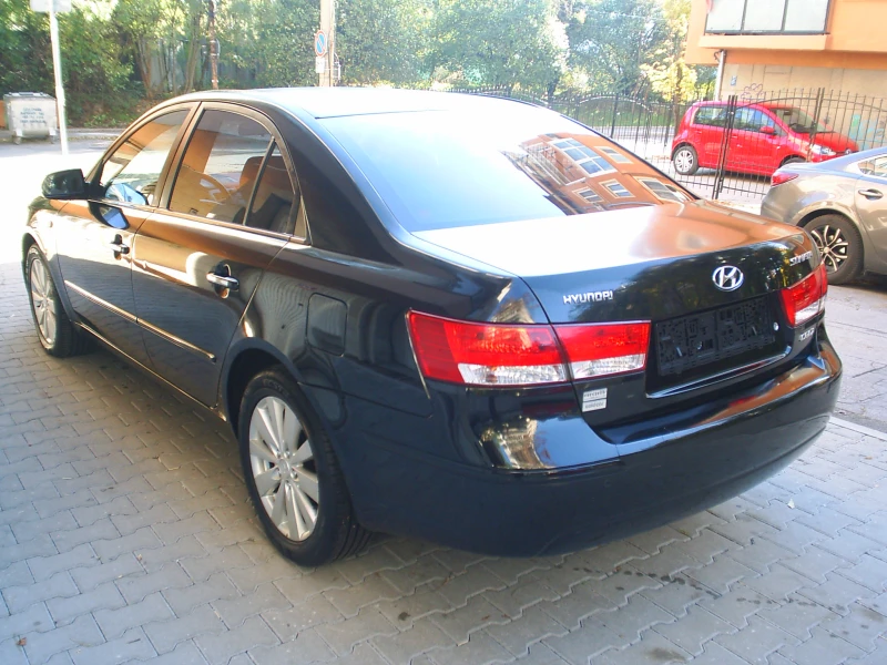 Hyundai Sonata 2.0 CRDI 150k.c.Comfort, снимка 6 - Автомобили и джипове - 47642880