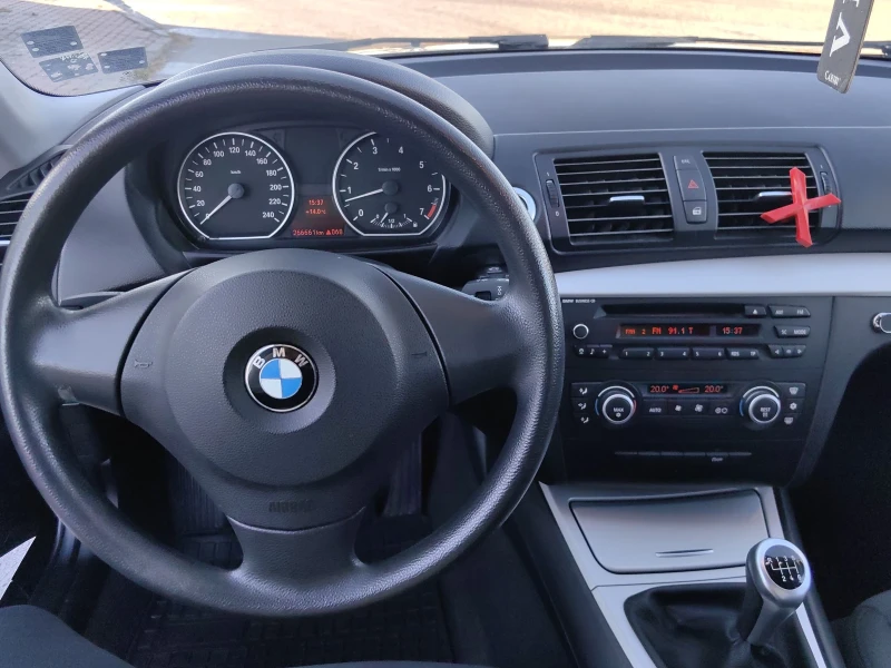 BMW 116 Facelift.. 6 скорости, снимка 8 - Автомобили и джипове - 47883239