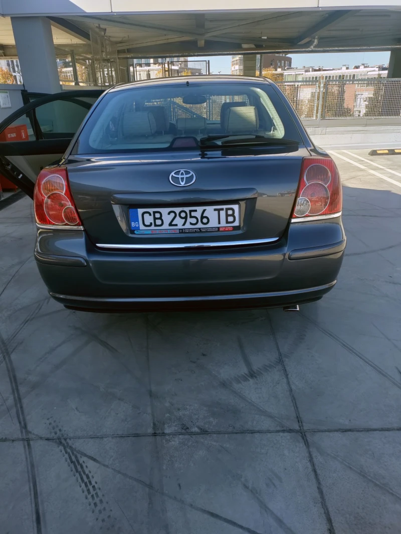 Toyota Avensis EDEN PARK, снимка 4 - Автомобили и джипове - 48144564