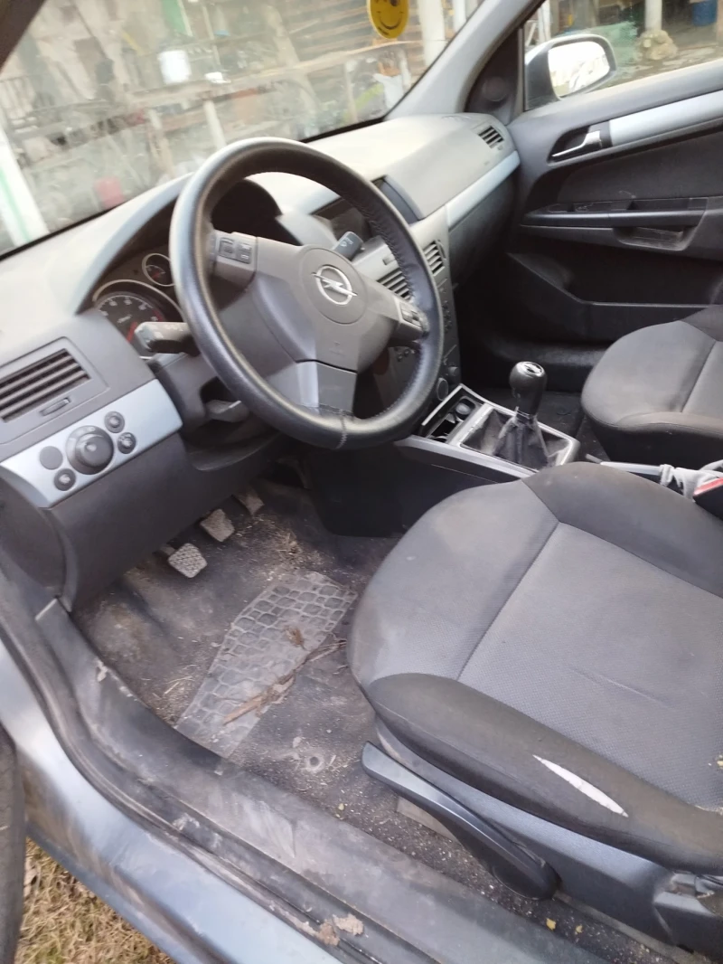 Opel Astra, снимка 2 - Автомобили и джипове - 48845498