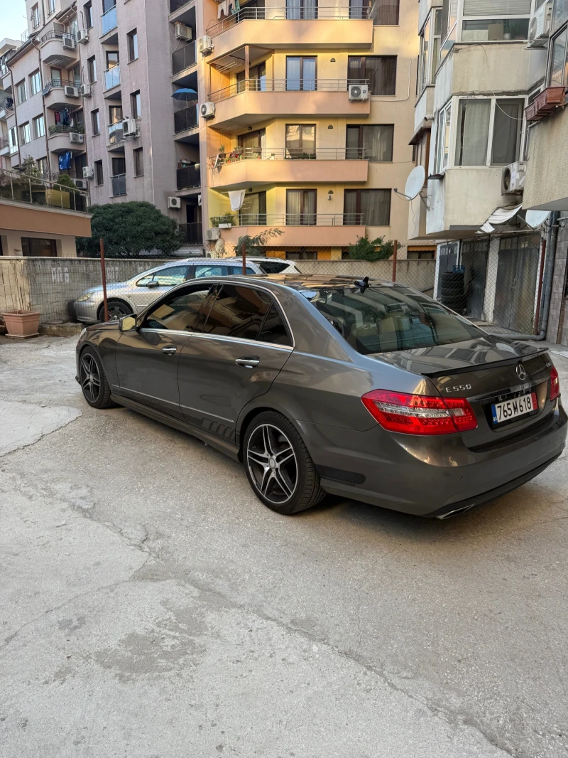 Mercedes-Benz E 500 4Matic AMG PACK, снимка 7 - Автомобили и джипове - 52383380