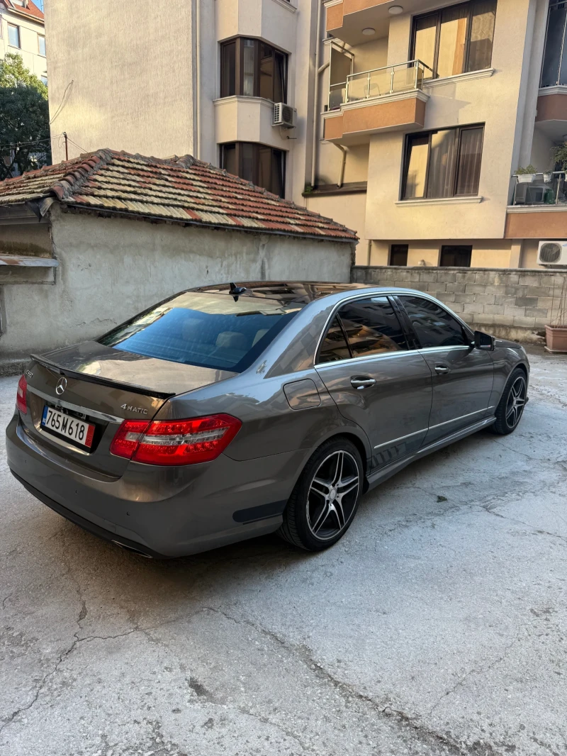 Mercedes-Benz E 500 4Matic AMG PACK, снимка 5 - Автомобили и джипове - 52383380