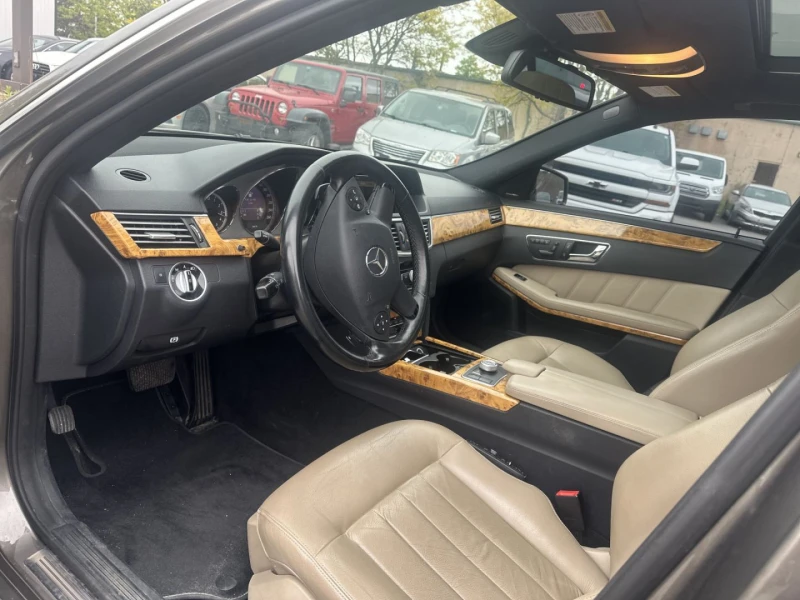 Mercedes-Benz E 500 4Matic AMG PACK, снимка 8 - Автомобили и джипове - 52383380
